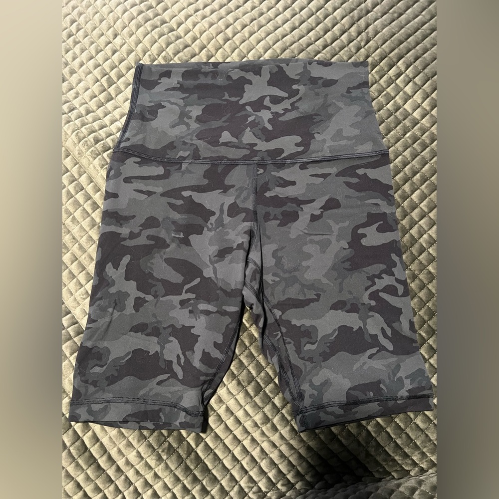 lululemon Align High-Rise Short 8”